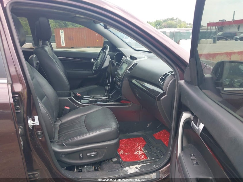 2014 Kia Sorento VIN 5XYKWDA7XEG538605 IAAI salvage auction — NORMAL WEAR, Clear (Maryland), sold $1,600 on 2026-07-16 (photo 5)