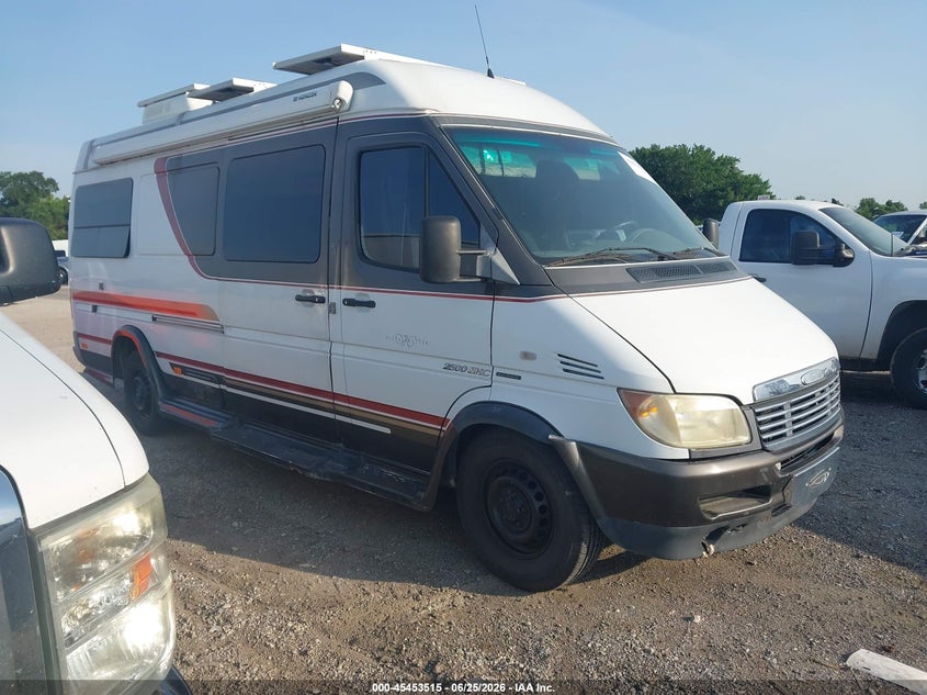 2003 Chevrolet Sprinter van 2500 VIN WD2YD742235506169 IAAI salvage auction — NORMAL WEAR, Clear (Florida), sold $5,100 on 2026-07-07 (photo 1)