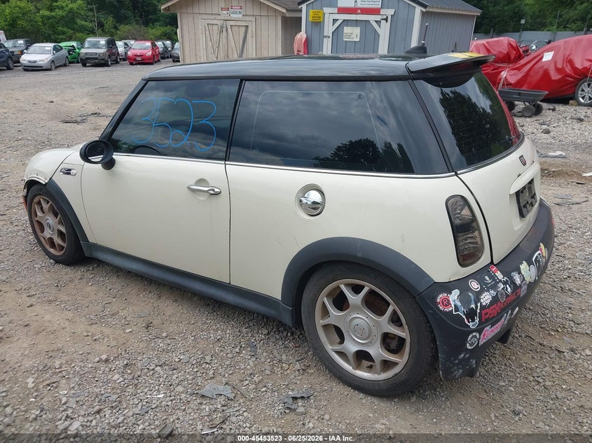 2006 Mini Cooper VIN WMWRE33536TJ38959 IAAI salvage auction — NORMAL WEAR, Clear (Pennsylvania), sold $375 on 2026-07-28 (photo 3)