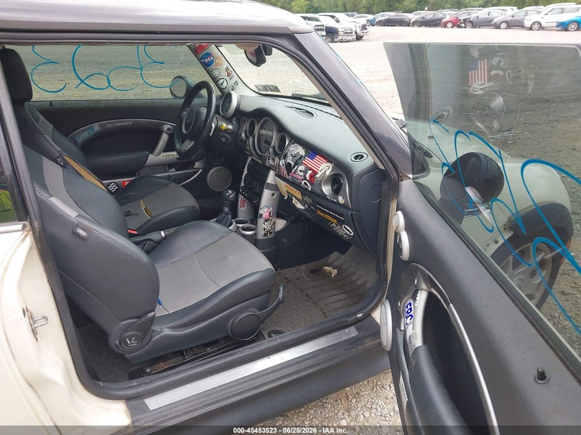2006 Mini Cooper VIN WMWRE33536TJ38959 IAAI salvage auction — NORMAL WEAR, Clear (Pennsylvania), sold $375 on 2026-07-28 (photo 5)