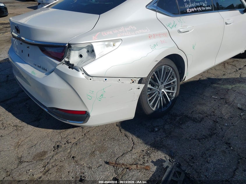 2022 Lexus ES VIN 58AD11D10NU010247 IAAI salvage auction — REAR END, Salvage (Georgia), sold $15,200 on 2026-07-29 (photo 6)