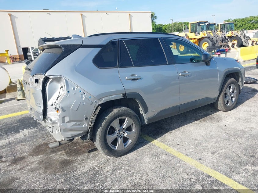 2022 Toyota Rav4 hybrid VIN 4T3LWRFVXNU071292 IAAI salvage auction — REAR END, Clear (Indiana), sold $10,100 on 2026-07-09 (photo 4)