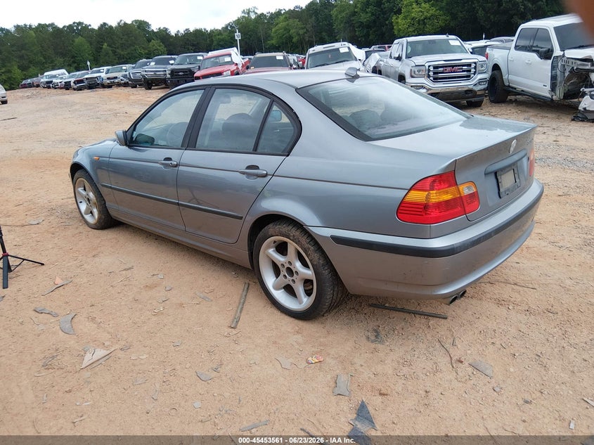 2004 BMW 3er VIN WBAEU33494PR08113 IAAI salvage auction — NORMAL WEAR, Clear-Dealer Only (North Carolina), sold $350 on 2026-07-13 (photo 3)