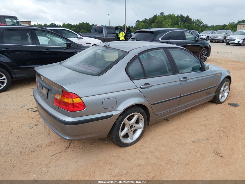 2004 BMW 3er VIN WBAEU33494PR08113 IAAI salvage auction — NORMAL WEAR, Clear-Dealer Only (North Carolina), sold $350 on 2026-07-13 (photo 4)