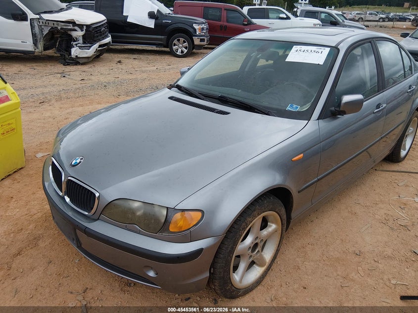 2004 BMW 3er VIN WBAEU33494PR08113 IAAI salvage auction — NORMAL WEAR, Clear-Dealer Only (North Carolina), sold $350 on 2026-07-13 (photo 6)