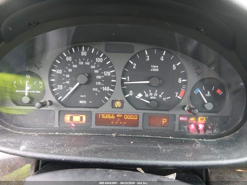 2004 BMW 3er VIN WBAEU33494PR08113 IAAI salvage auction — NORMAL WEAR, Clear-Dealer Only (North Carolina), sold $350 on 2026-07-13 (photo 7)