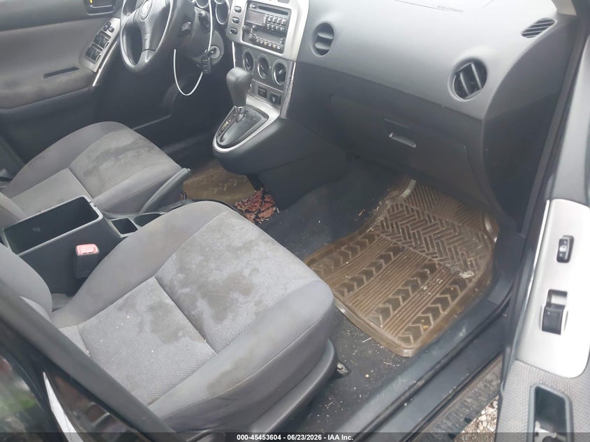 2004 Pontiac Vibe VIN 5Y2SM628X4Z449173 IAAI salvage auction — RIGHT FRONT, Salvage (Pennsylvania), sold $375 on 2026-07-15 (photo 5)