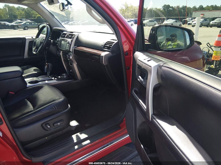 2019 Toyota 4runner VIN JTEBU5JRXK5663973 IAAI salvage auction — FRONT END, Salvage Title, sold $11,400 on 2026-07-29 (photo 5)