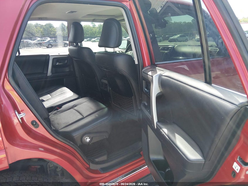 2019 Toyota 4runner VIN JTEBU5JRXK5663973 IAAI salvage auction — FRONT END, Salvage Title, sold $11,400 on 2026-07-29 (photo 8)