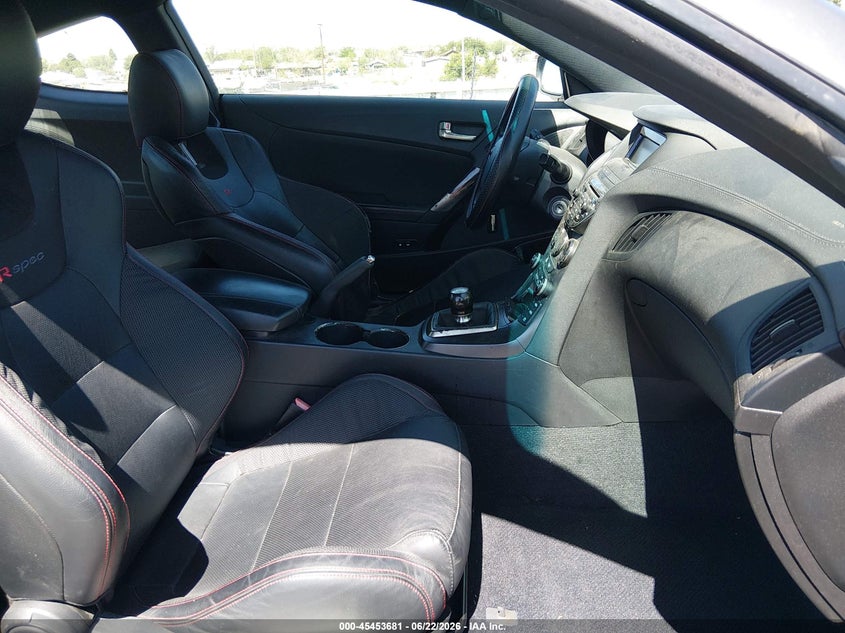 2014 Hyundai Genesis VIN KMHHU6KJ2EU118028 IAAI salvage auction — NORMAL WEAR, Clear (New Mexico), sold $575 on 2026-07-20 (photo 5)