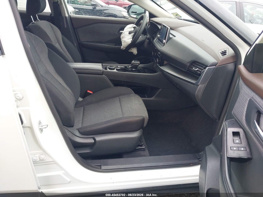 2021 Nissan Rogue VIN 5N1AT3BB3MC755607 IAAI salvage auction — FRONT END, Salvage Title, sold $3,750 on 2026-07-29 (photo 5)