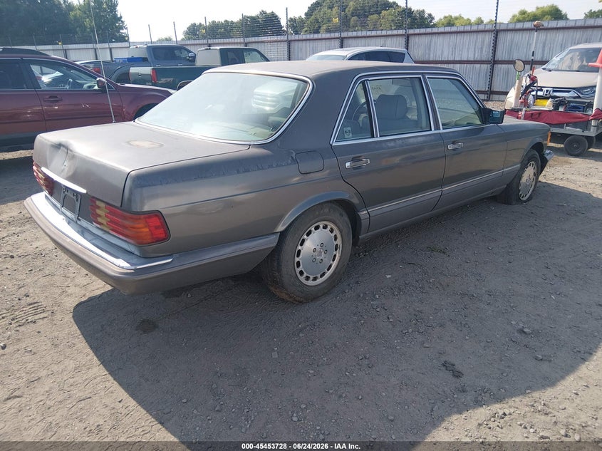 1986 Mercedes-benz VIN WDBCA35D5GA275616 IAAI salvage auction — NORMAL WEAR, Clear (Arkansas), sold $375 on 2026-07-29 (photo 4)