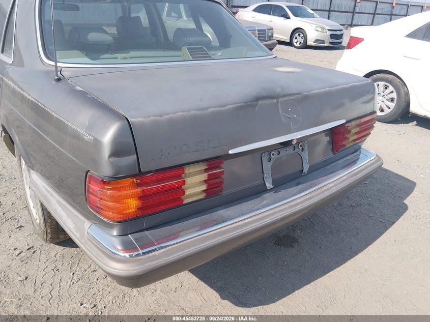 1986 Mercedes-benz VIN WDBCA35D5GA275616 IAAI salvage auction — NORMAL WEAR, Clear (Arkansas), sold $375 on 2026-07-29 (photo 6)