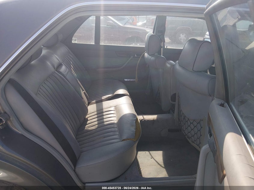 1986 Mercedes-benz VIN WDBCA35D5GA275616 IAAI salvage auction — NORMAL WEAR, Clear (Arkansas), sold $375 on 2026-07-29 (photo 8)