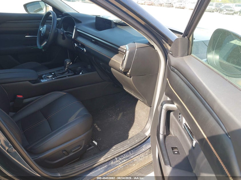 2025 Mazda Cx-50 VIN 7MMVABEM1SN313672 IAAI salvage auction — REAR END, Salvage Title, sold $9,600 on 2026-07-29 (photo 5)
