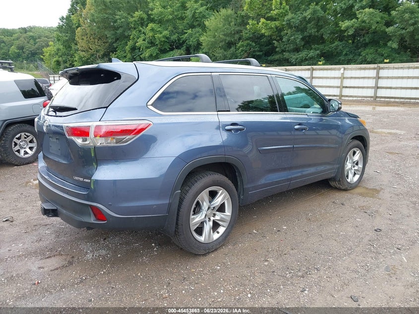 2015 Toyota Highlander VIN 5TDDKRFH2FS185168 IAAI salvage auction — LEFT FRONT, Salvage Title, sold $6,100 on 2026-07-22 (photo 4)