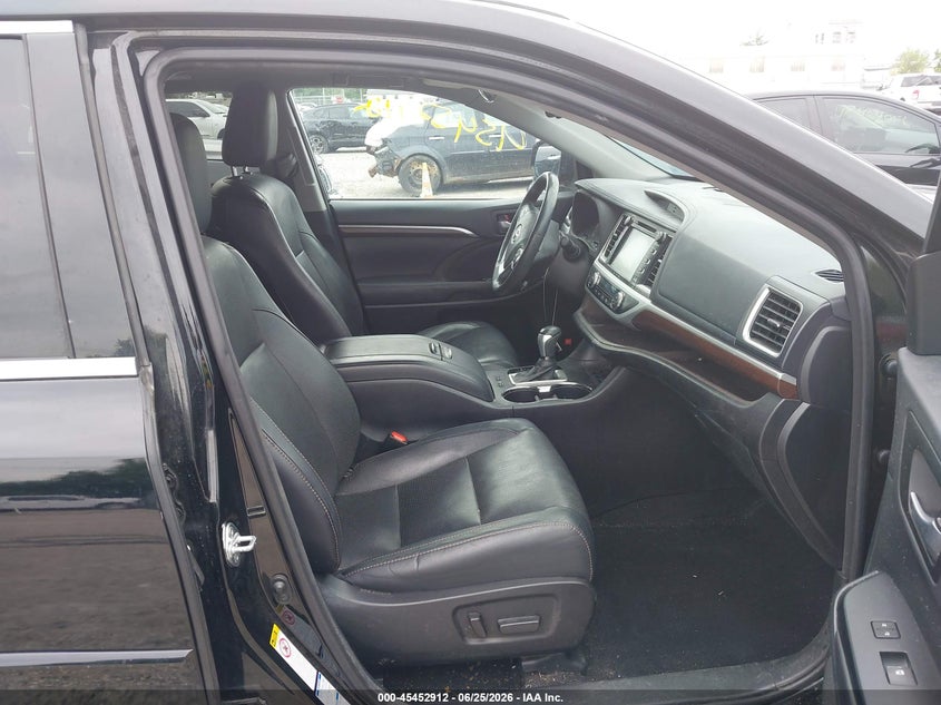 2016 Toyota Highlander VIN 5TDDKRFH3GS333992 IAAI salvage auction — FRONT END, Salvage (Ohio), sold $7,900 on 2026-07-08 (photo 5)