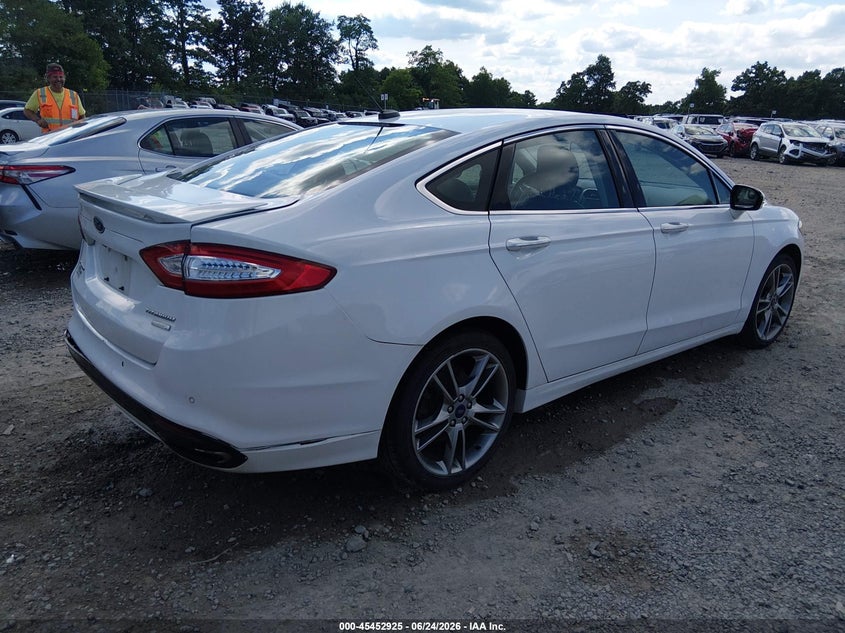 2016 Ford Fusion VIN 3FA6P0K9XGR256924 IAAI salvage auction — REAR END, Salvage Title, sold $2,600 on 2026-07-22 (photo 4)