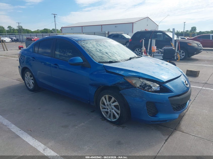 2012 Mazda 3 VIN JM1BL1UF1C1603963 IAAI salvage auction — RIGHT FRONT, Clear (Indiana), sold $325 on 2026-07-31 (photo 1)