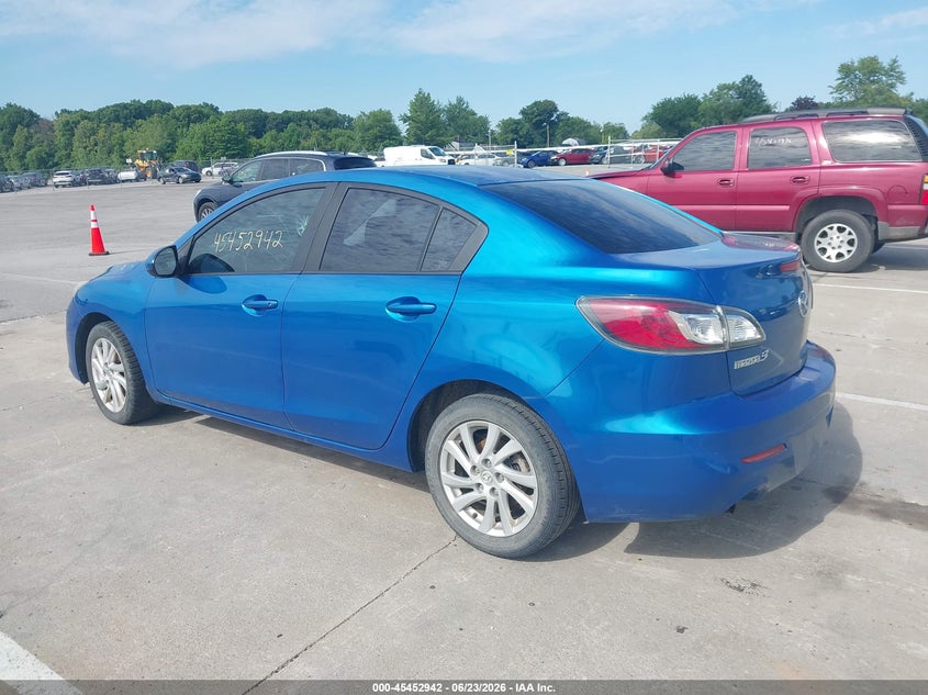 2012 Mazda 3 VIN JM1BL1UF1C1603963 IAAI salvage auction — RIGHT FRONT, Clear (Indiana), sold $325 on 2026-07-31 (photo 3)