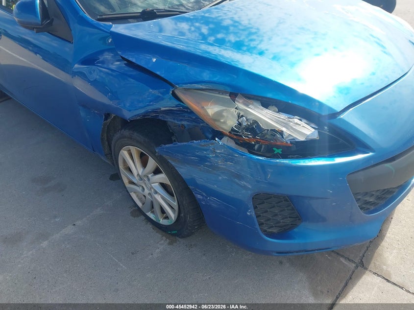 2012 Mazda 3 VIN JM1BL1UF1C1603963 IAAI salvage auction — RIGHT FRONT, Clear (Indiana), sold $325 on 2026-07-31 (photo 6)