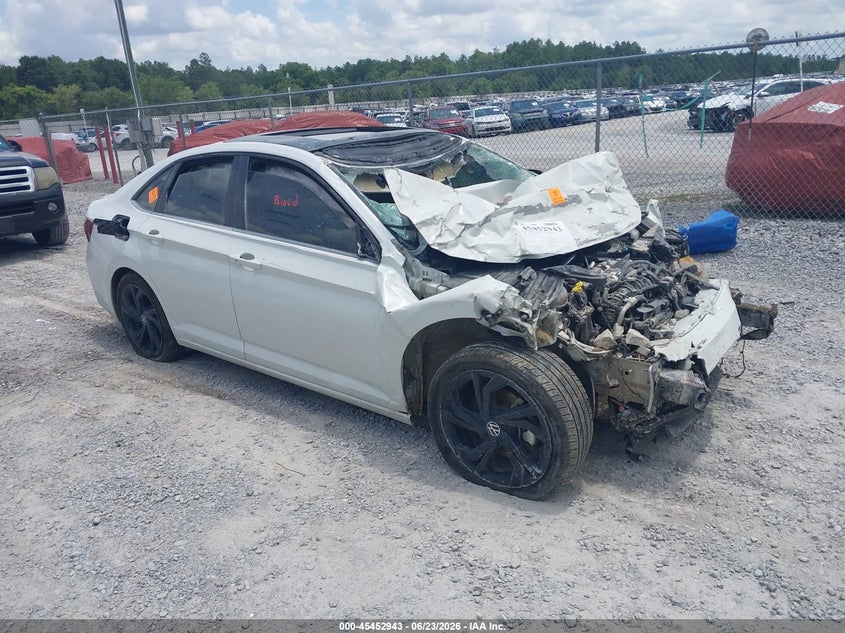 2025 Volkswagen Jetta VIN 3VW7X7BU3SM039939 IAAI salvage auction — FRONT END, Salvage Title, sold $300 on 2026-07-23 (photo 1)