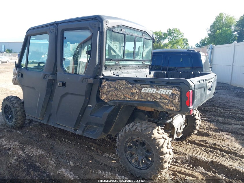 2019 Can-am/ brp Traxter VIN 3JBUSAP43KK000664 IAAI salvage auction — SIDE, Clear (Michigan), sold $5,200 on 2026-07-19 (photo 3)
