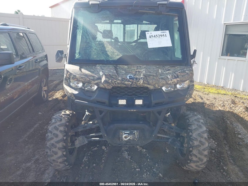 2019 Can-am/ brp Traxter VIN 3JBUSAP43KK000664 IAAI salvage auction — SIDE, Clear (Michigan), sold $5,200 on 2026-07-19 (photo 5)