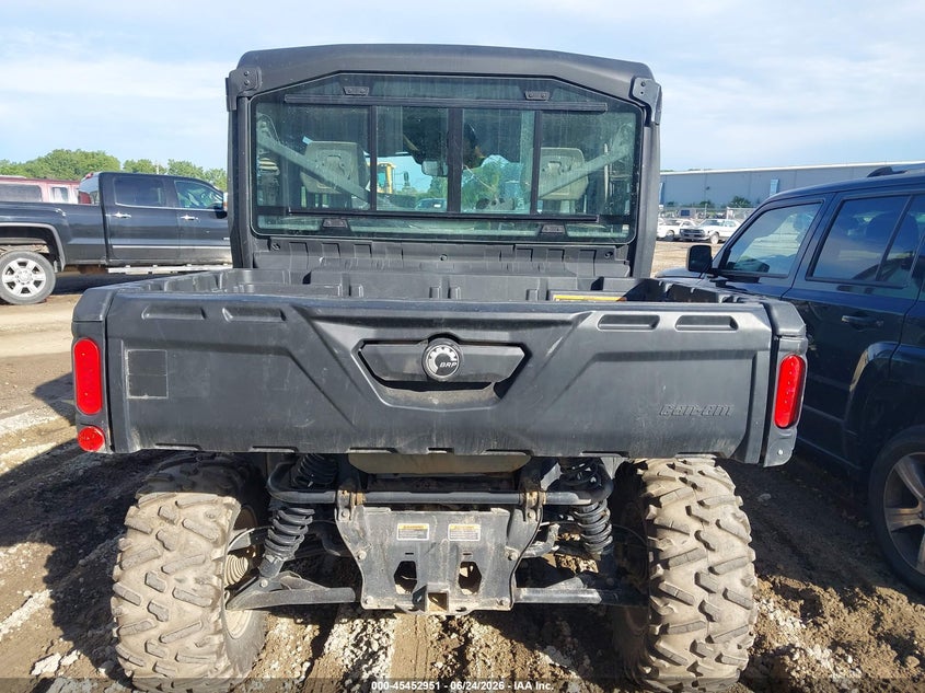 2019 Can-am/ brp Traxter VIN 3JBUSAP43KK000664 IAAI salvage auction — SIDE, Clear (Michigan), sold $5,200 on 2026-07-19 (photo 6)