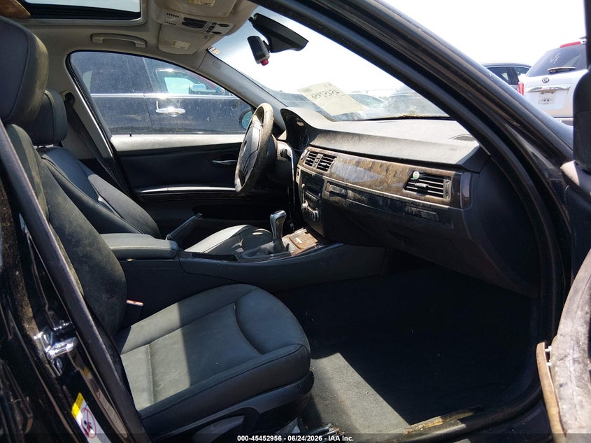 2008 BMW 3 series VIN WBAVA335X8FV66748 IAAI salvage auction — NORMAL WEAR, Clear (North Carolina), sold $425 on 2026-07-15 (photo 5)