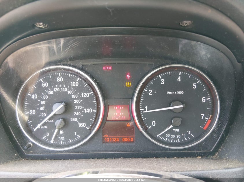 2008 BMW 3 series VIN WBAVA335X8FV66748 IAAI salvage auction — NORMAL WEAR, Clear (North Carolina), sold $425 on 2026-07-15 (photo 7)