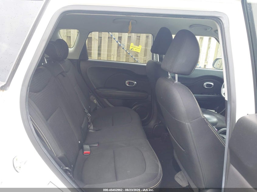 2015 Kia Soul VIN KNDJP3A57F7152191 IAAI salvage auction — NORMAL WEAR, Clear (Virginia), sold $875 on 2026-07-13 (photo 8)