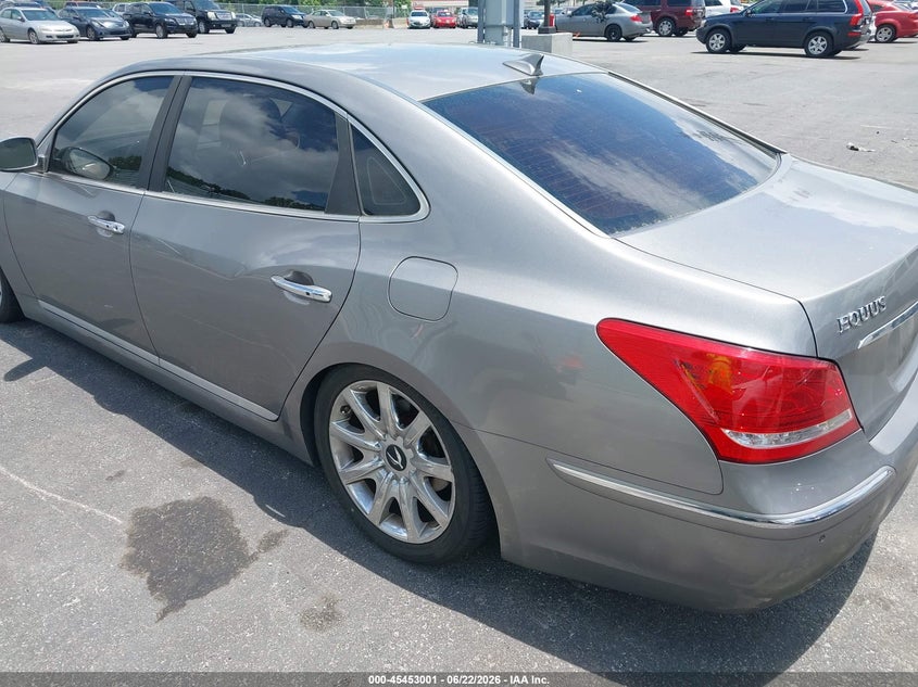 2012 Hyundai Equus VIN KMHGH4JH3CU051570 IAAI salvage auction — NORMAL WEAR, Clear (Georgia), sold $450 on 2026-07-22 (photo 3)