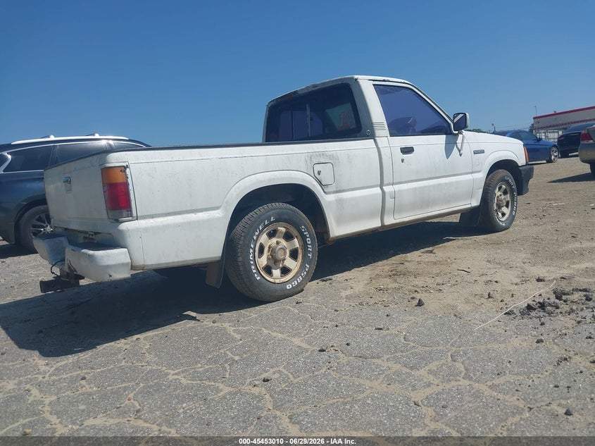 1991 Mazda B2200 VIN JM2UF1137M0132219 IAAI salvage auction — NORMAL WEAR, Clear (Georgia), sold $800 on 2026-07-09 (photo 4)