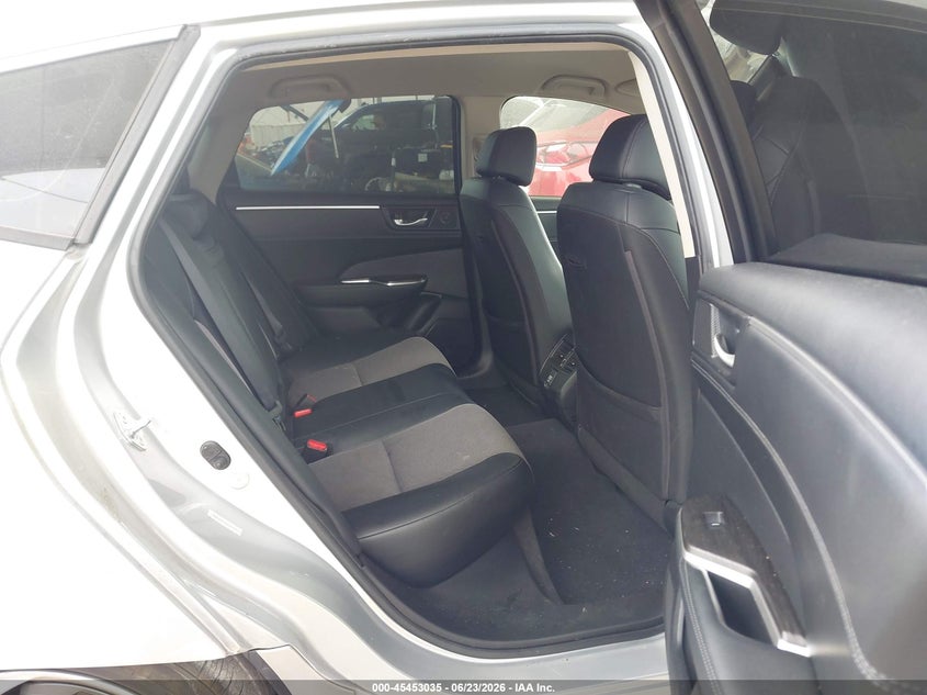 2018 Honda Clarity VIN JHMZC5F18JC020006 IAAI salvage auction — REAR END, Salvage Title, sold $2,850 on 2026-07-29 (photo 8)