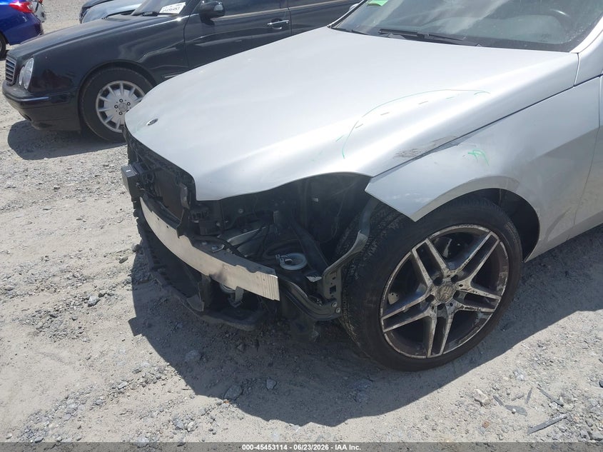 2015 Mercedes-benz E-klasse VIN WDDHF6HB3FB037735 IAAI salvage auction — FRONT END, Salvage Title, sold $4,450 on 2026-07-28 (photo 6)