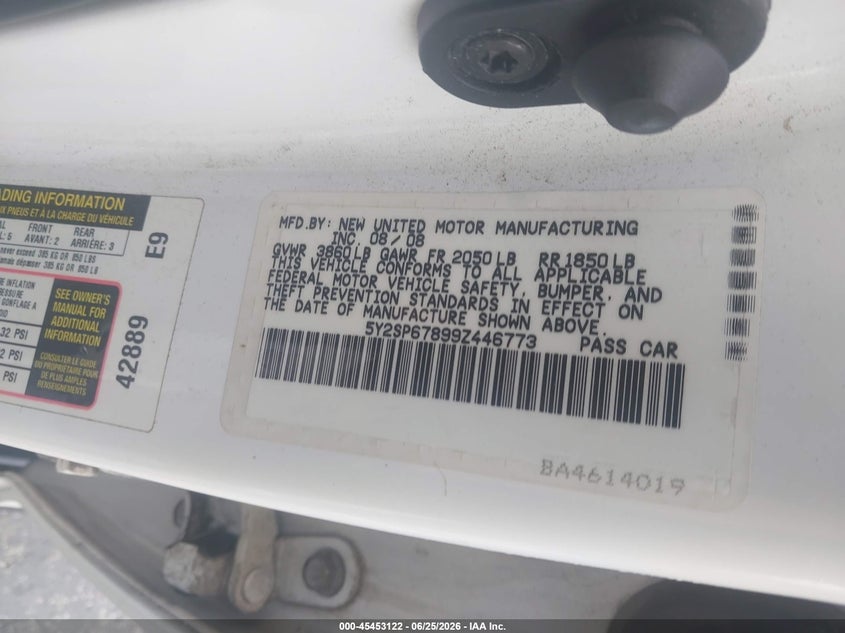 2009 Pontiac Vibe VIN 5Y2SP67899Z446773 IAAI salvage auction — RIGHT FRONT, Clear (Indiana), sold $25 on 2026-07-31 (photo 9)