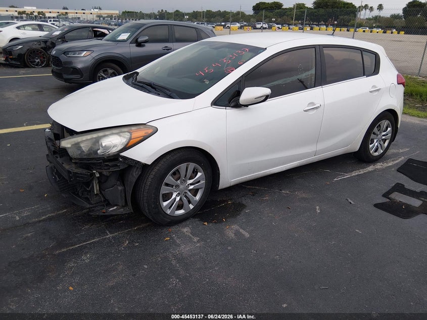 2016 Kia Forte VIN KNAFX5A85G5626581 IAAI salvage auction — RIGHT FRONT, Rebuildable (Florida), sold $700 on 2026-07-15 (photo 2)