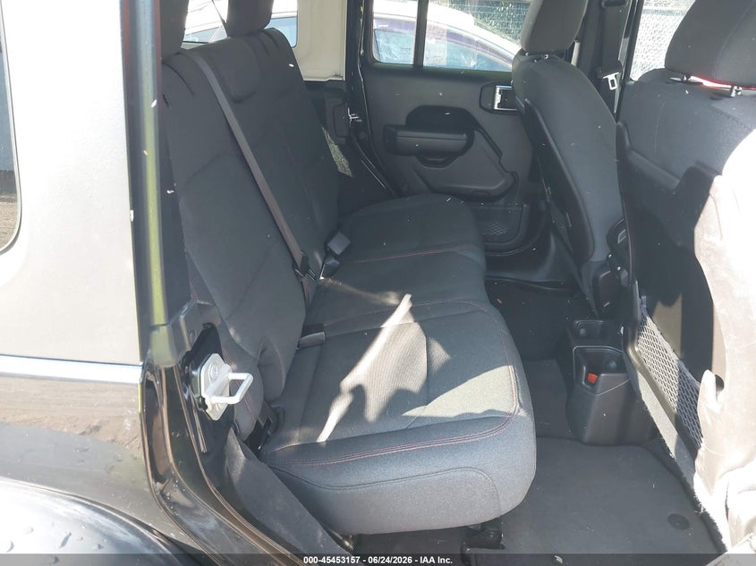 2024 Jeep Wrangler / VIN 1C4PJXFG2RW307740 IAAI salvage auction — RIGHT SIDE, Enterprise Vehicles Clear Only (Virginia), sold $17,500 on 2026-07-06 (photo 8)