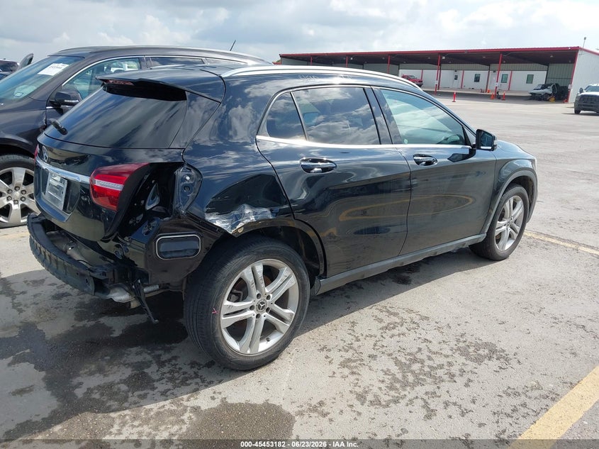 2020 Mercedes-benz Gla-klasse VIN WDCTG4EB2LJ690899 IAAI salvage auction — REAR END, Salvage Title, sold $8,350 on 2026-08-20 (photo 4)