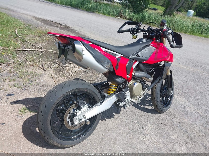 2024 Ducati Hypermotard VIN ZDMBAS2N8RB000800 IAAI salvage auction — RIGHT SIDE, Mv-907A (New York), sold $3,600 on 2026-07-28 (photo 4)