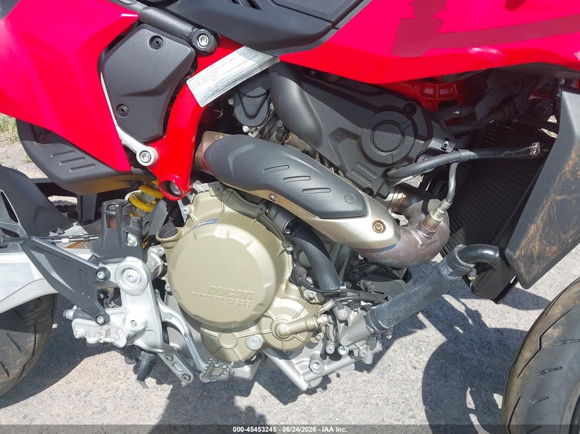 2024 Ducati Hypermotard VIN ZDMBAS2N8RB000800 IAAI salvage auction — RIGHT SIDE, Mv-907A (New York), sold $3,600 on 2026-07-28 (photo 8)