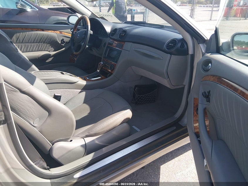 2007 Mercedes-benz Clk-class VIN WDBTK72GX7T086175 IAAI salvage auction — NORMAL WEAR, Clear (Louisiana), sold $1,050 on 2026-07-13 (photo 5)