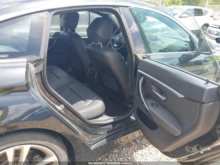 2019 BMW 4er VIN WBA4J1C51KBM17045 IAAI salvage auction — WATER/FLOOD, Salvage (Mississippi), sold $4,575 on 2026-08-21 (photo 8)