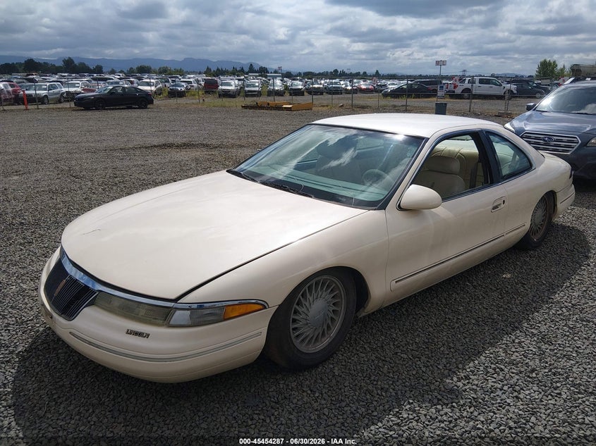 1995 Lincoln Mark series VIN 1LNLM91V5SY668103 IAAI salvage auction — NORMAL WEAR, Clear - Public Restricted (Oregon), sold $225 on 2026-07-06 (photo 2)
