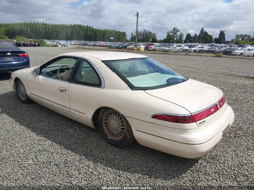 1995 Lincoln Mark series VIN 1LNLM91V5SY668103 IAAI salvage auction — NORMAL WEAR, Clear - Public Restricted (Oregon), sold $225 on 2026-07-06 (photo 3)