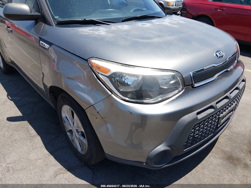 2016 Kia Soul VIN KNDJN2A21G7392120 IAAI salvage auction — NORMAL WEAR, Clear - Dealer Only (California), sold $1,025 on 2026-07-09 (photo 6)