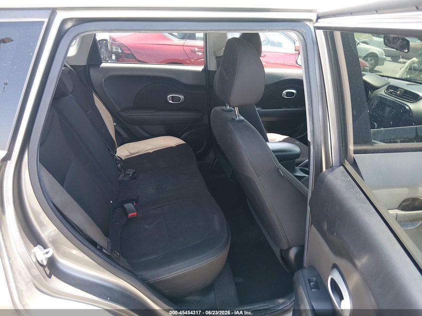 2016 Kia Soul VIN KNDJN2A21G7392120 IAAI salvage auction — NORMAL WEAR, Clear - Dealer Only (California), sold $1,025 on 2026-07-09 (photo 8)