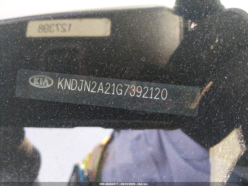 2016 Kia Soul VIN KNDJN2A21G7392120 IAAI salvage auction — NORMAL WEAR, Clear - Dealer Only (California), sold $1,025 on 2026-07-09 (photo 9)