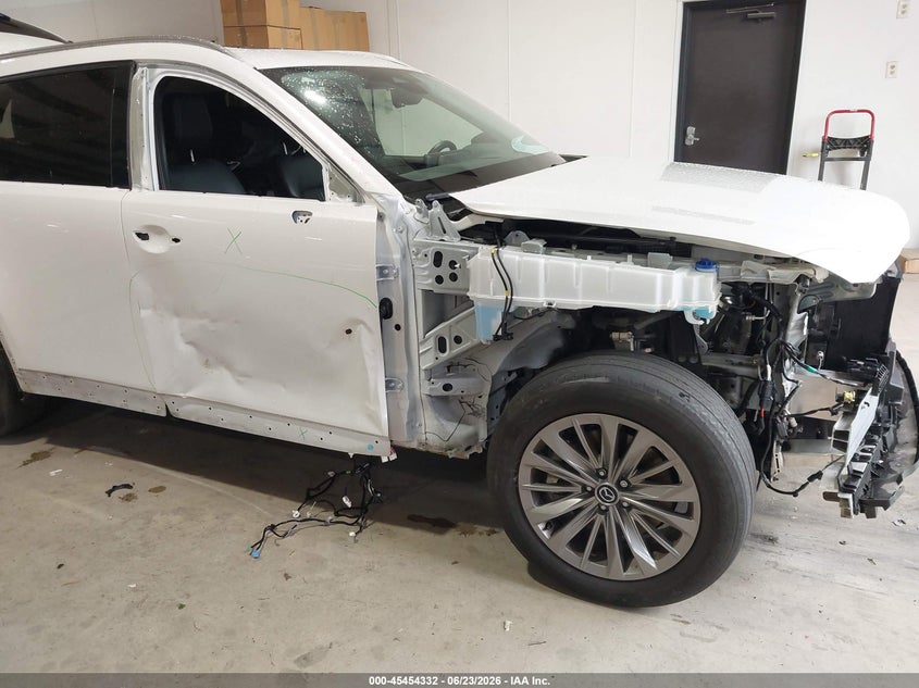 2025 Mazda Cx-90 VIN JM3KKBHD3S1256143 IAAI salvage auction — SIDE, Salvage (North Carolina), sold $9,100 on 2026-08-01 (photo 6)